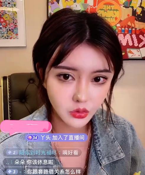 娱乐吃瓜酱余华老师,娱乐吃瓜界的灵魂画师